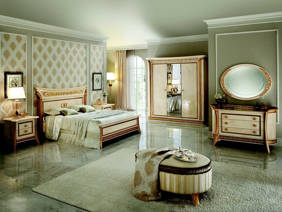 Bedroom set of double bed, sideboard, mirror, 3 door wardrobe & 2x bedside console in antique style arredoclassic™