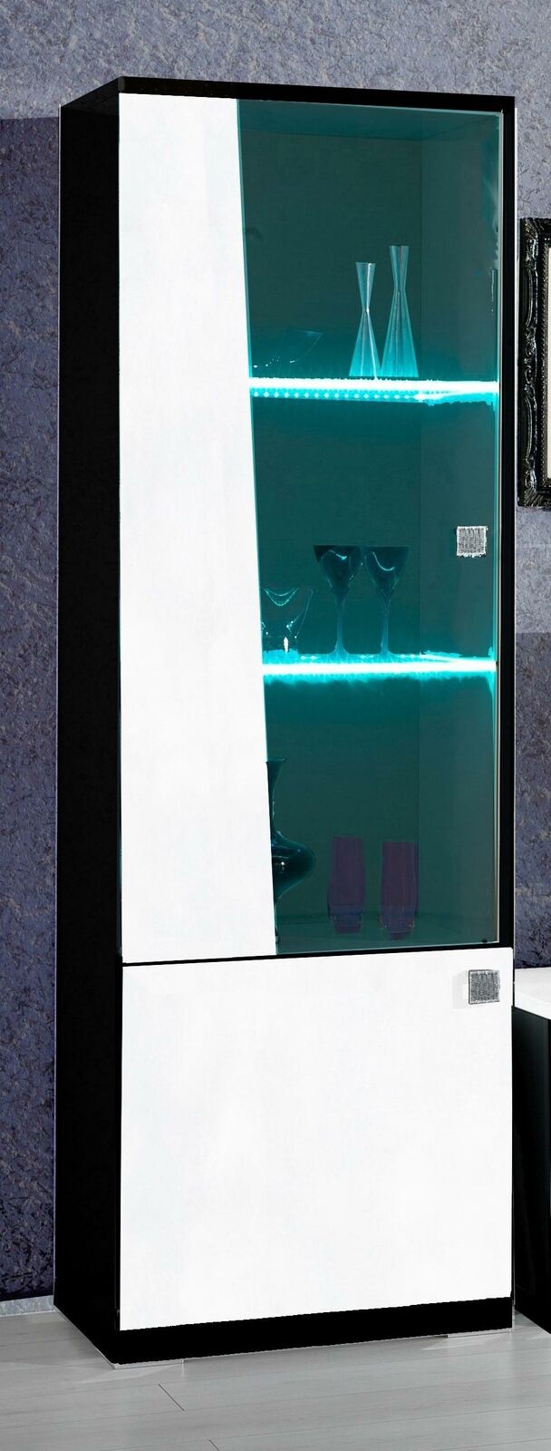 Modern style gloss showcase/cupboard with 2-swing doors & glass backlit shelves