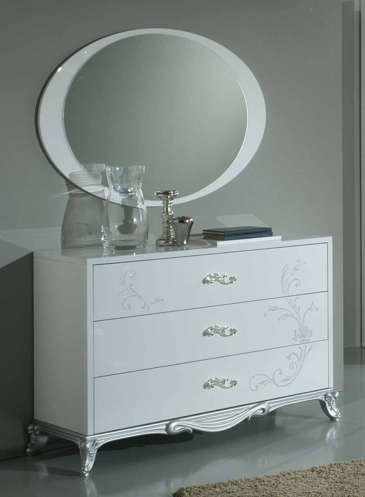 Dresser with oval deals mirror