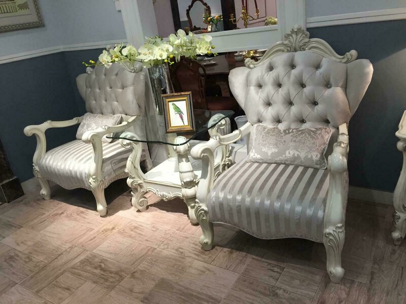 Rococo style made of real wooden living room set of 2x-chesterfield armchairs & side square glass coffee table