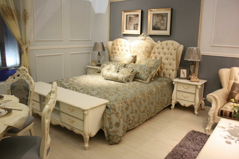 Baroque style made of real wooden massive double bed chesterfield design