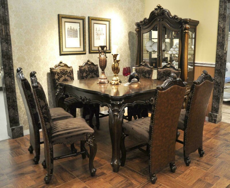 Baroque style made of real wooden dining/living/restaurant square table