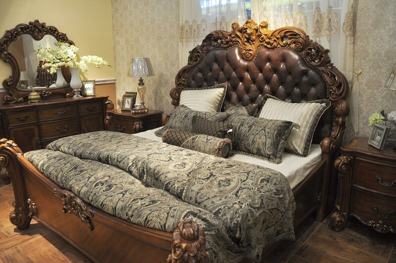 Baroque style made of real wooden massive double bed chesterfield design