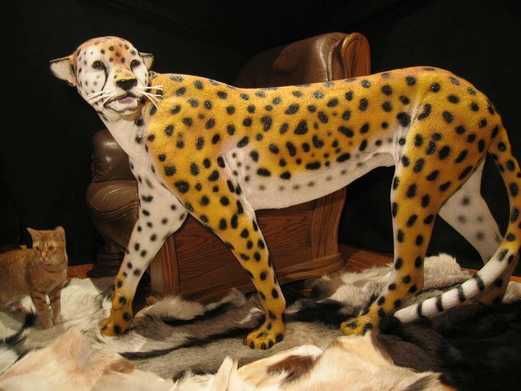 Home Decor Sculptures Abstract Leopard Design Statues Figurine Decoration