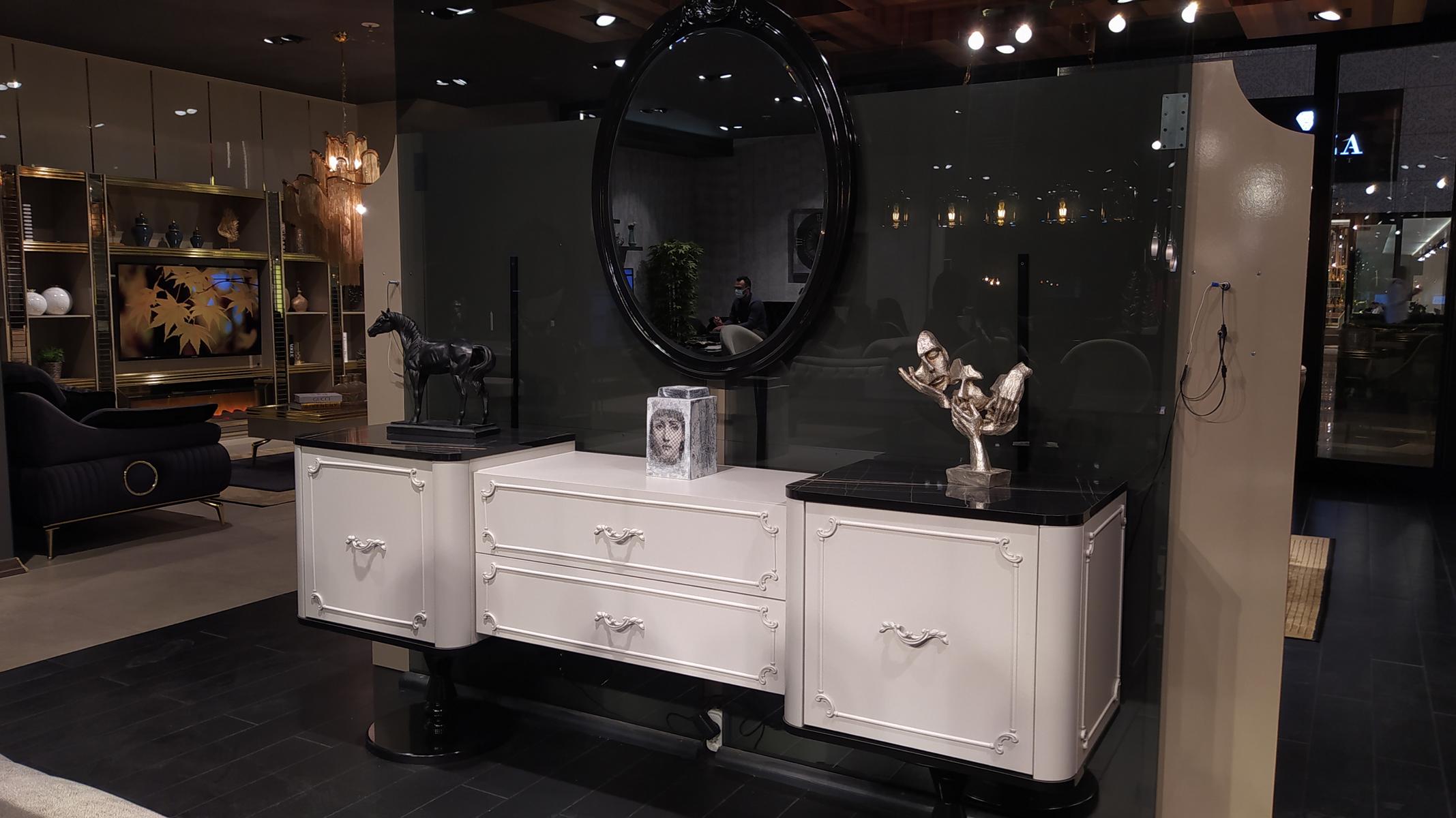 Classic White Chest of Drawers Design Console Luxury Chests of Drawers Sideboard 2pcs.