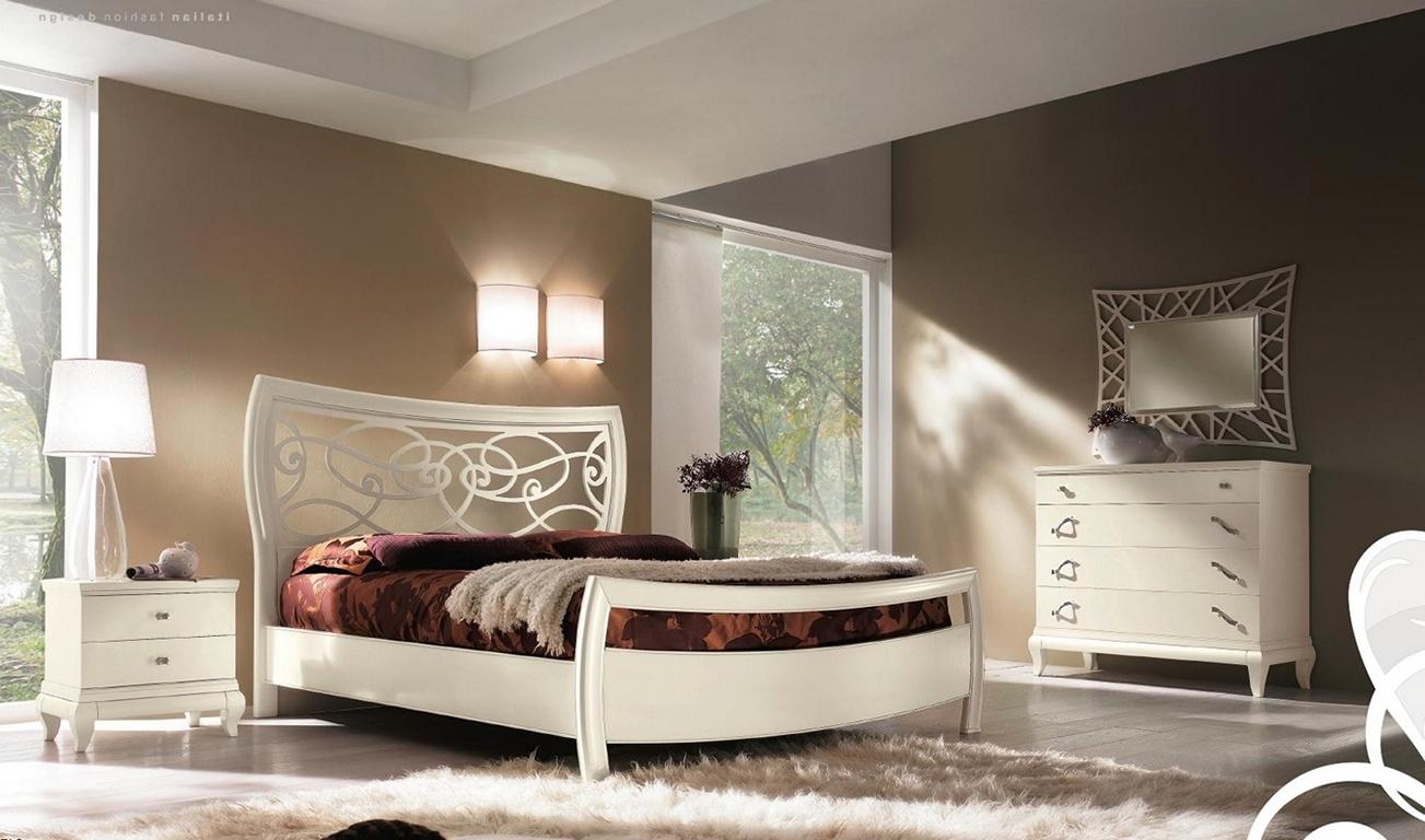 Bedroom Bed Nightstand Chest of Drawers Mirror Set Group Beds Set 5pcs.