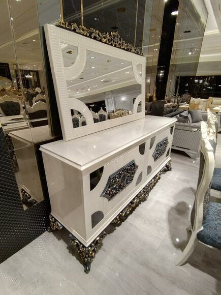 High quality Elegant dresser with mirror stylish appearance