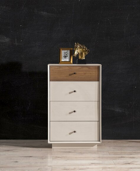 Modern chest of drawers in bedroom Elegant chest of drawers wood furniture design