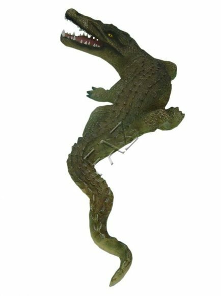 Dark green colored decorative sculpture designed as an angry crocodile 60x170cm