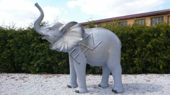 Full silver colored decorative baby elephant figurine for garden 160cm length