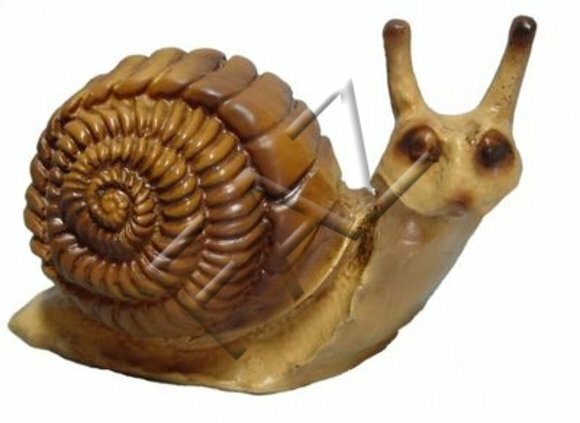 Decorative sculpture designed as dark & light brown colored snail 14x22cm