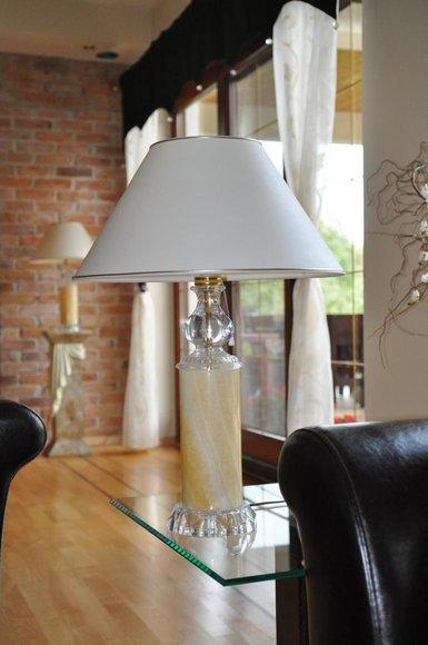 Classic style table lamp made of acrylic/stucco material, 67cm high