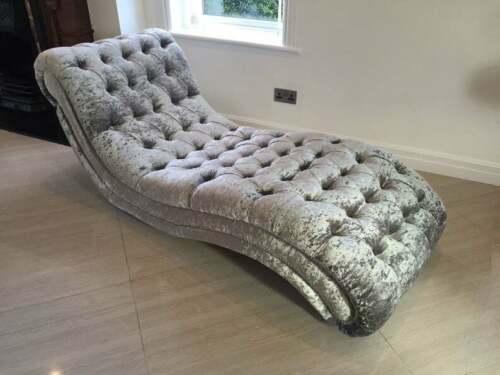 Luxurious Chesterfield Chaise Longue Silver Grey Textile Lounger Relax Comfortable New