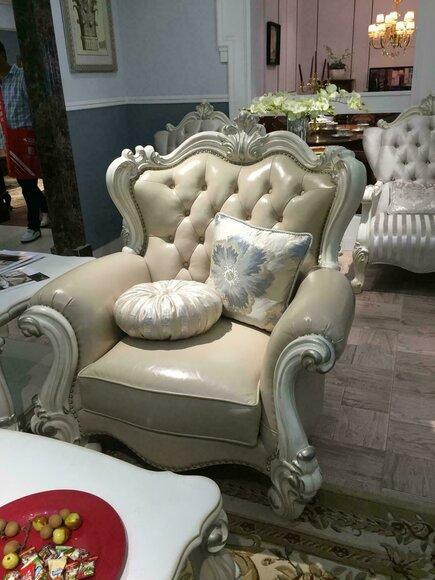 Cushion 1 Seater Antique Style Chairs Beige Wood Baroque Throne Royal Armchair