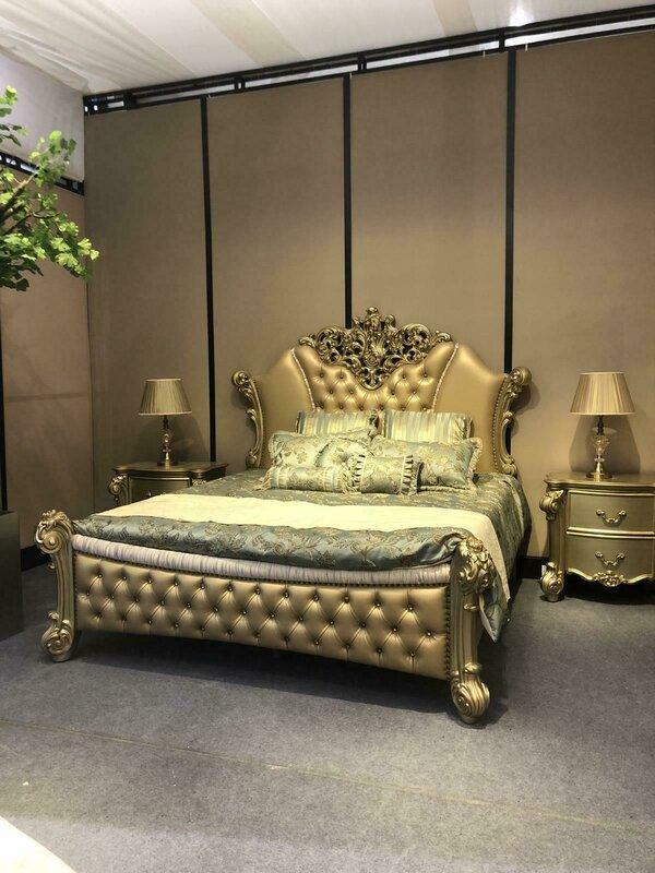 Baroque style made of real wooden set of chesterfiel double bed & 2x-bedside tables