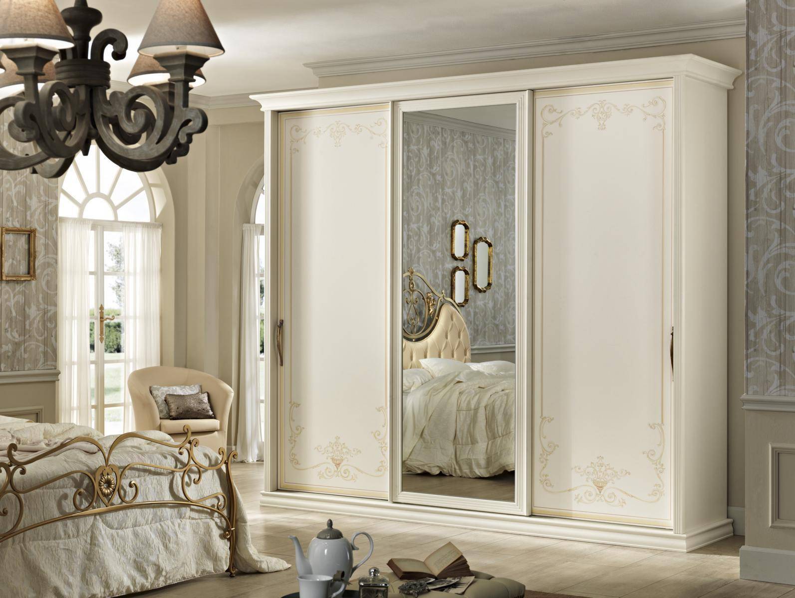 Bedroom wardrobe sliding doors cabinet wood multi-purpose wardrobe mirror