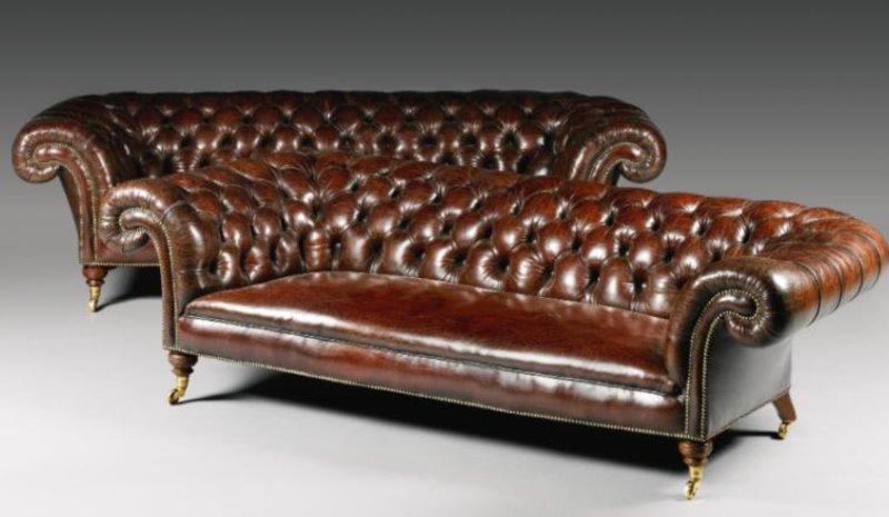 Classic Chesterfield XXL Sofa 4-Seater On Casters Faux Leather Upholstered Brown New Glossy