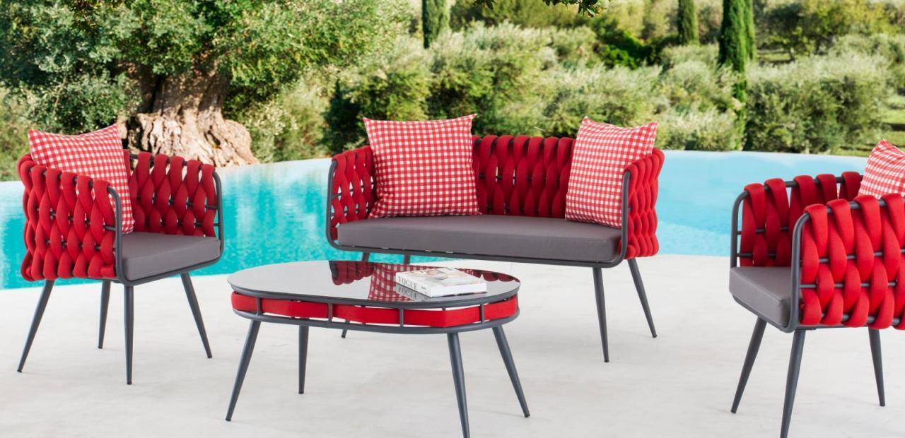 Red garden set luxury seating furniture table sofa patio couch 4pcs.