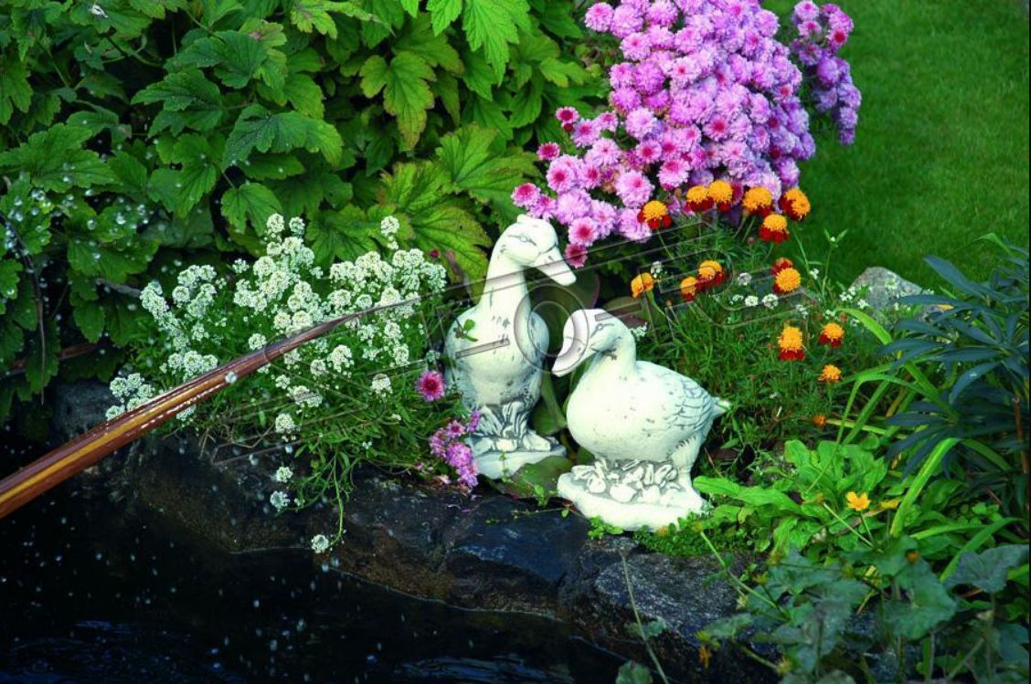 Garden Decoration Duck Terrace Stone Figures Figurine Statue Sculpture Bird 636