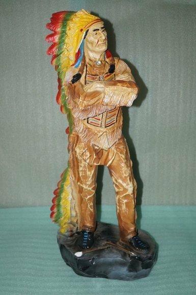 Decor figure of red indian guardian dressed in a brown suit 80cm