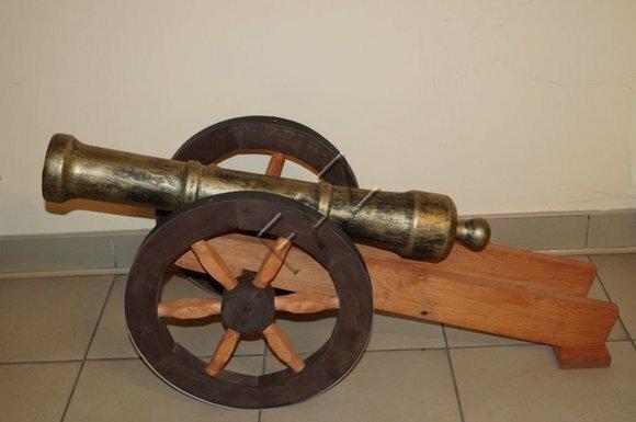 Medieval classic style decor figure of a cannon weapon on a wooden stand 43x90x30cm