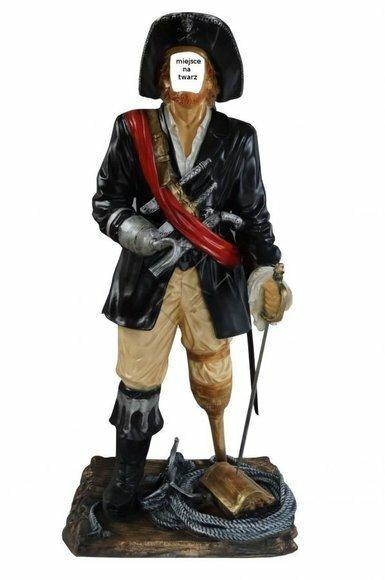 Decorative garden figure designed as pirate figurine with face hole 195cm height B438