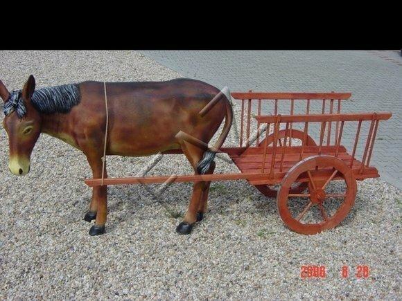 Decorative sculpture designed as a horse with wooden carriage figure 250cm length