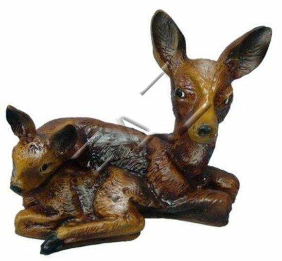 Decorative sculpture designed as resting deer & fawn 31x41cm c43