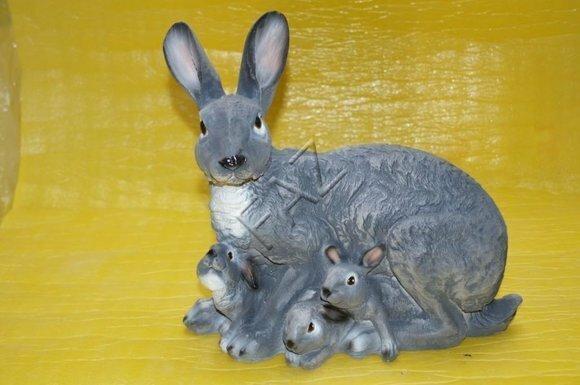 Decorative sculpture designed as dark silver colored rabbit with bunnies 32x34cm