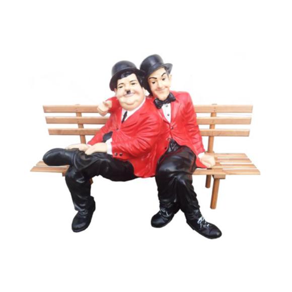 Flip & flap sitting on a wooden bench in red suits 47cm P102